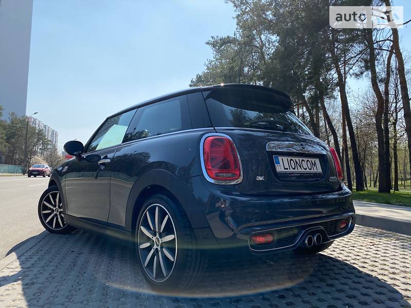 Хетчбек MINI Hatch 2018 в Києві