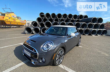 Купе MINI Hatch 2019 в 