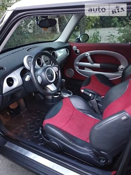 Хэтчбек MINI Hatch 2004 в Одессе