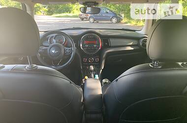 Хетчбек MINI Hatch 2014 в 
