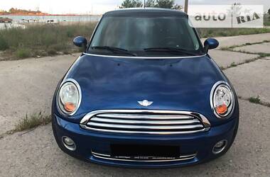 Хэтчбек MINI Hatch 2009 в Киеве