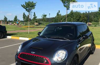 Хэтчбек MINI Hatch 2012 в Киеве