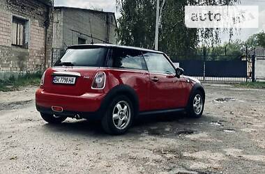 Хэтчбек MINI Hatch 2010 в Збараже