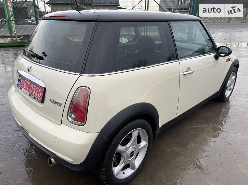 Купе MINI Hatch 2006 в Луцке