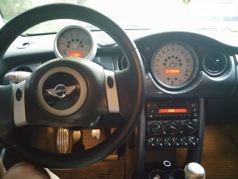 Седан MINI Hatch 2003 в Киеве