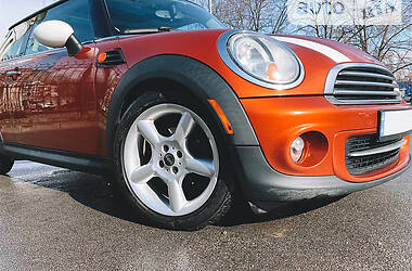 Хэтчбек MINI Hatch 2011 в 