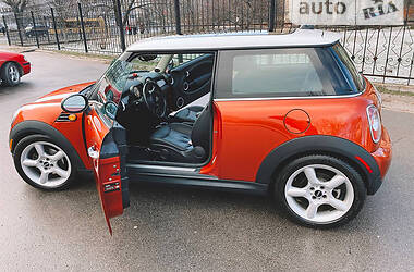 Хэтчбек MINI Hatch 2011 в 