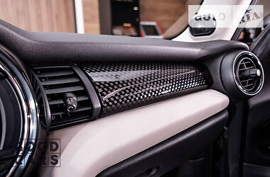 Купе MINI Hatch 2017 в 
