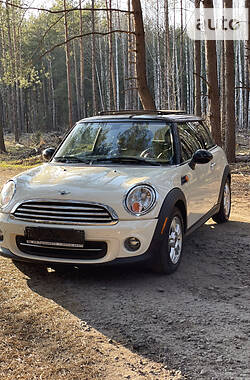 Купе MINI Hatch 2012 в Киеве