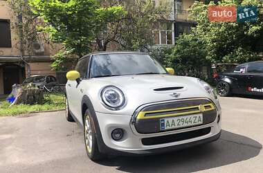Хетчбек MINI Hatch 2020 в Києві