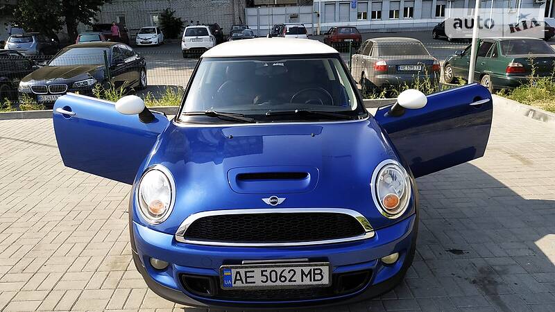 Хэтчбек MINI Hatch 2011 в Днепре