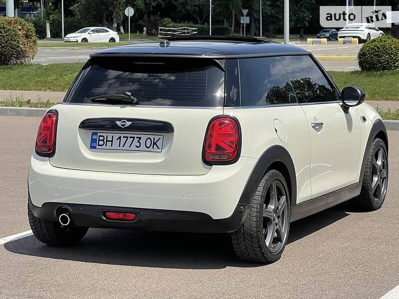 Хэтчбек MINI Hatch 2017 в Одессе