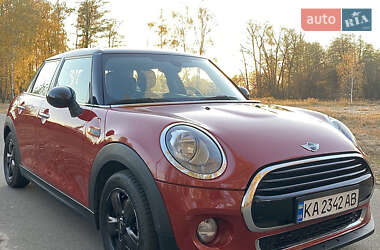 Хэтчбек MINI Hatch 2015 в Киеве