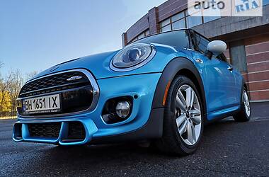 Хэтчбек MINI Hatch 2015 в Одессе