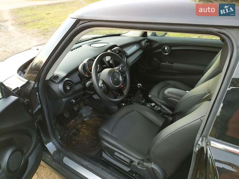 Хетчбек MINI Hatch 2018 в Києві