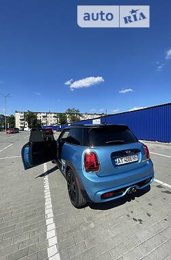 Хэтчбек MINI Hatch 2016 в 