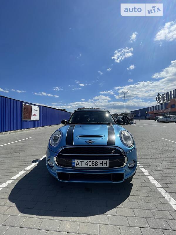 Хэтчбек MINI Hatch 2016 в Ивано-Франковске