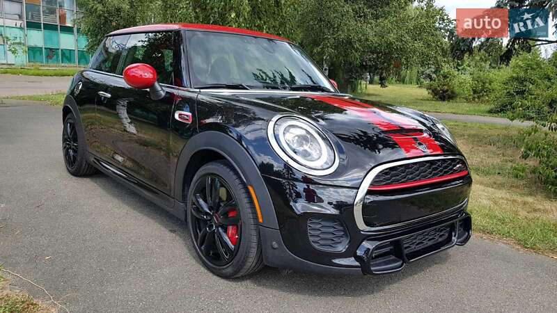 Хетчбек MINI Hatch 2018 в Києві