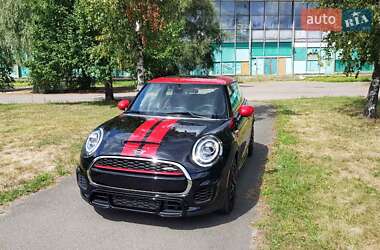 Хетчбек MINI Hatch 2018 в Києві