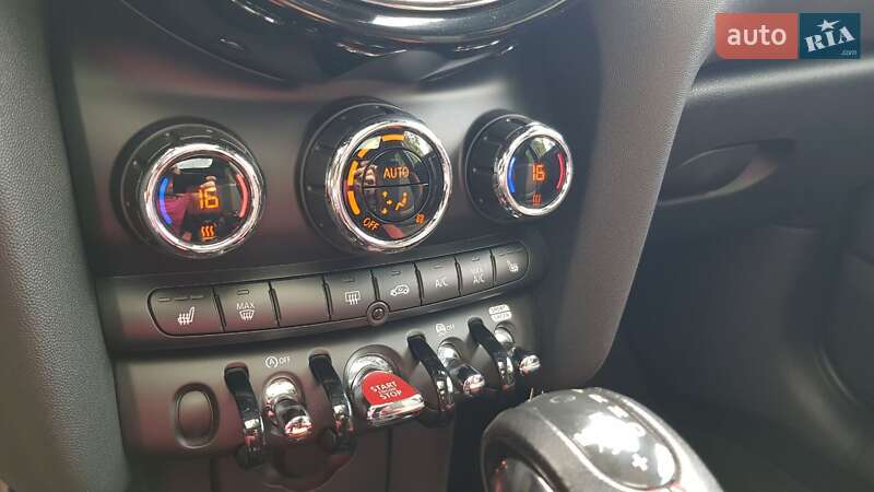 Хетчбек MINI Hatch 2018 в Києві