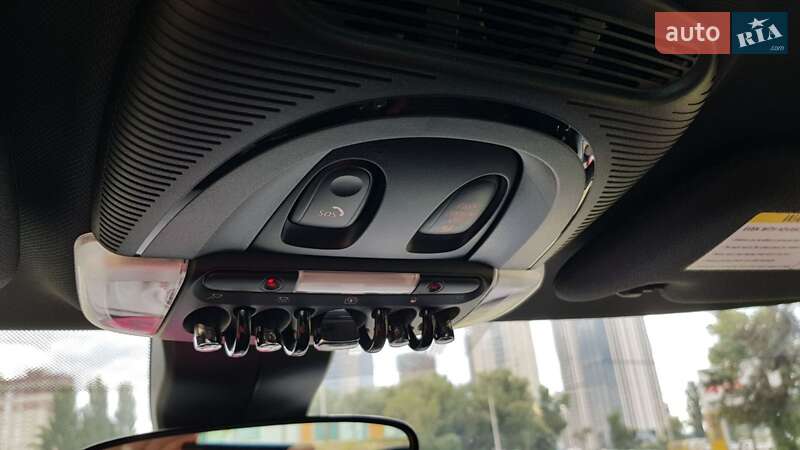 Хетчбек MINI Hatch 2018 в Києві