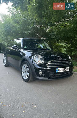 Хетчбек MINI Hatch 2011 в 
