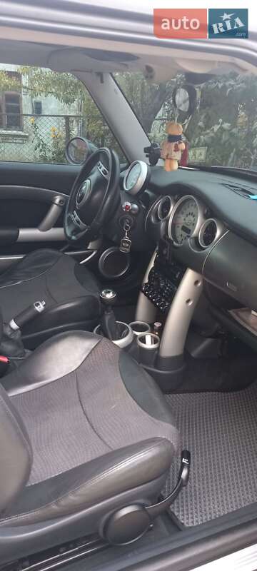 Купе MINI Hatch 2004 в Подольске