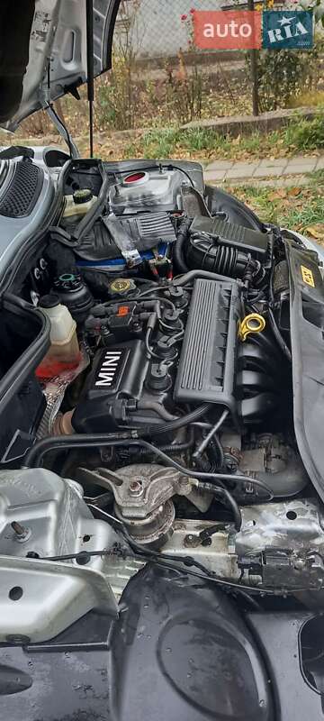 Купе MINI Hatch 2004 в Подольске