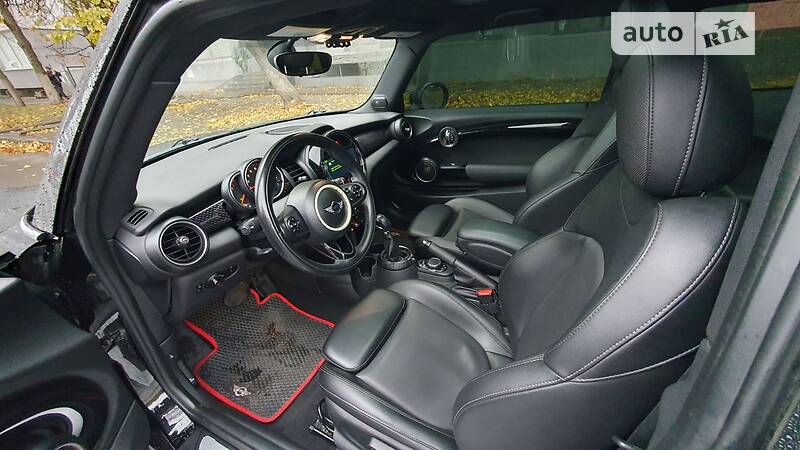Хэтчбек MINI Hatch 2014 в Одессе