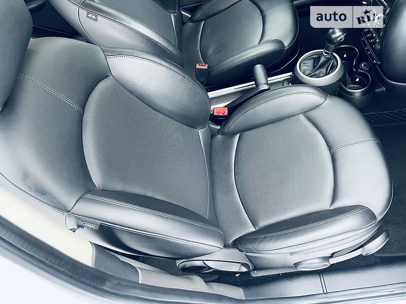 Хэтчбек MINI Hatch 2012 в Киеве фото 21 Хэтчбек MINI Hatch 2012 в Киеве