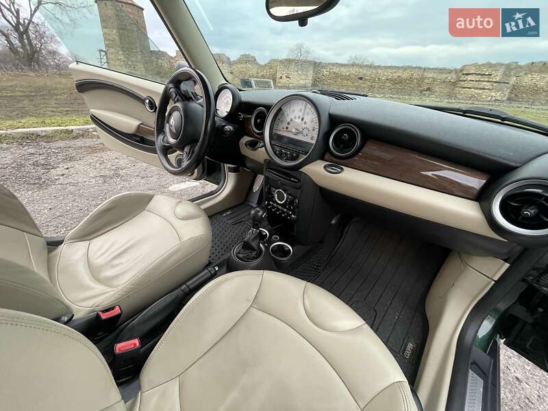 Хетчбек MINI Hatch 2011 в Білгороді-Дністровському