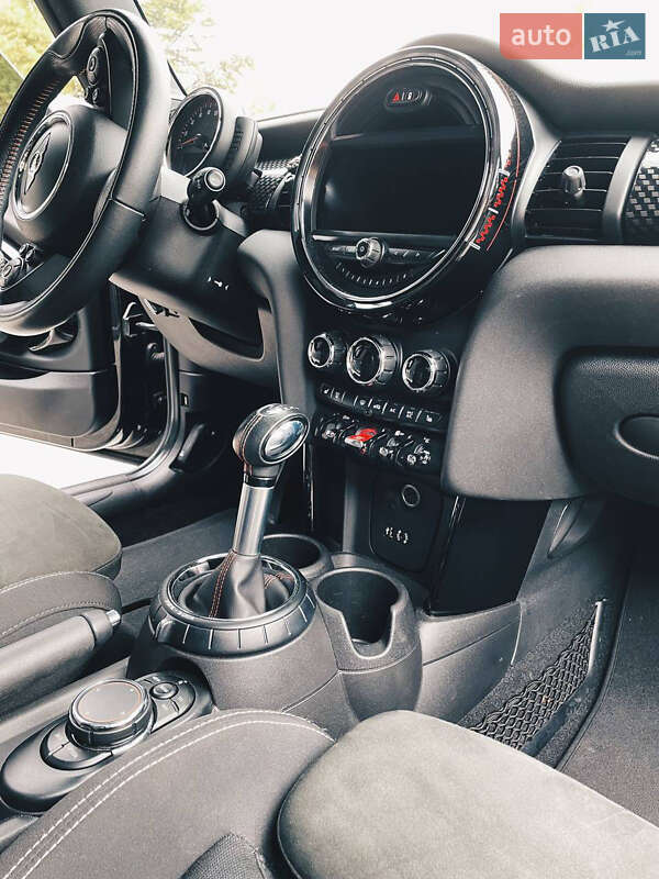 Хетчбек MINI Hatch 2017 в Києві фото 6 Хетчбек MINI Hatch 2017 в Києві