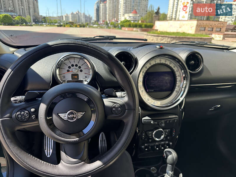 Хетчбек MINI Hatch 2013 в Києві