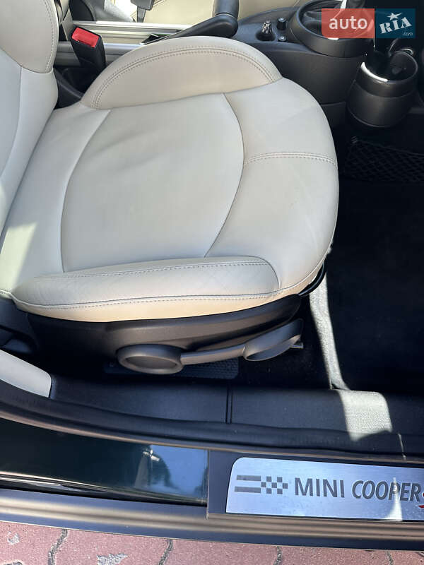 Хетчбек MINI Hatch 2013 в Києві