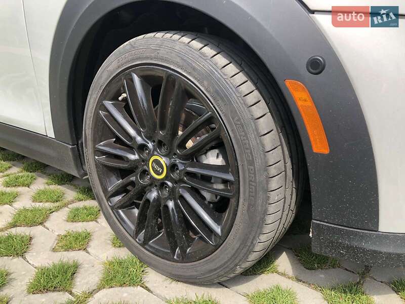 Купе MINI Hatch 2021 в Киеве