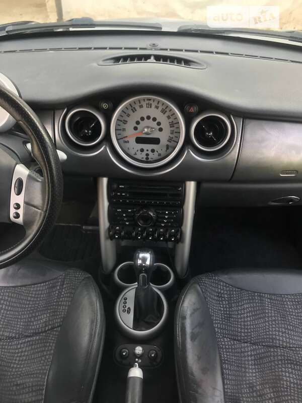 Хэтчбек MINI Hatch 2003 в Ужгороде