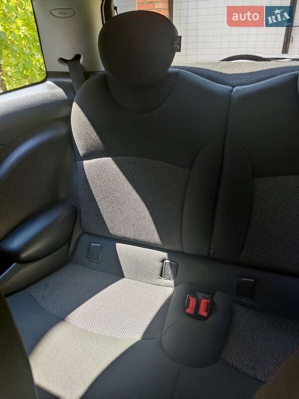 Седан MINI Hatch 2007 в Александрие