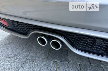 Купе MINI Hatch 2019 в 
