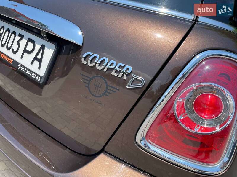 Седан MINI Hatch 2011 в Каменском