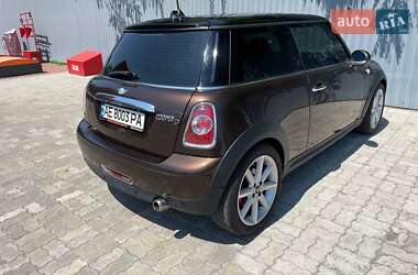 Седан MINI Hatch 2011 в Кам'янському