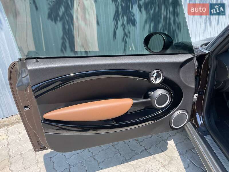 Седан MINI Hatch 2011 в Каменском