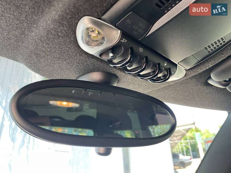 Седан MINI Hatch 2011 в Каменском
