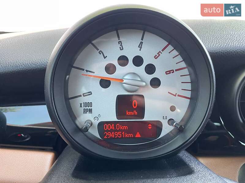 Седан MINI Hatch 2011 в Кам'янському