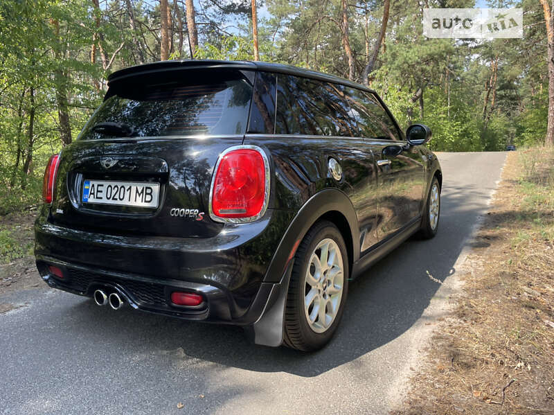 Седан MINI Hatch 2015 в Києві