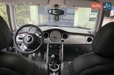 Хэтчбек MINI Hatch 2003 в Хусте