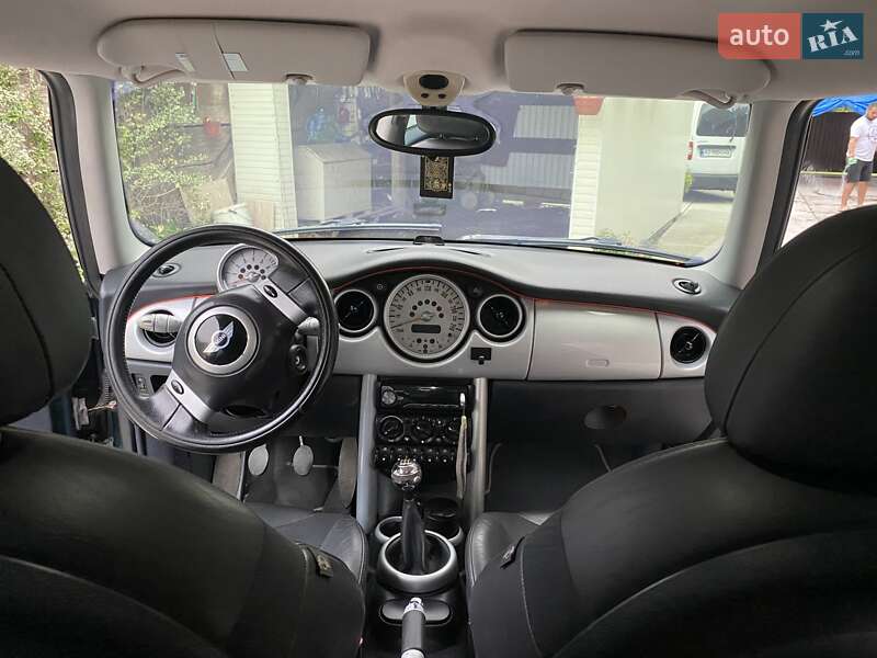 Хетчбек MINI Hatch 2003 в Хусті