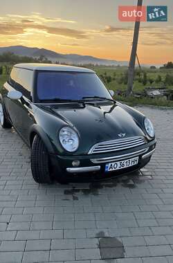Хэтчбек MINI Hatch 2003 в Хусте