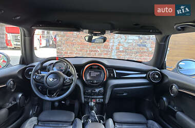 Хэтчбек MINI Hatch 2015 в Ровно