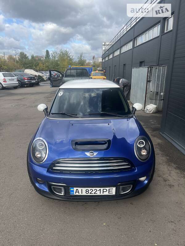 Хетчбек MINI Hatch 2007 в Києві