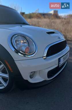 Хэтчбек MINI Hatch 2011 в 